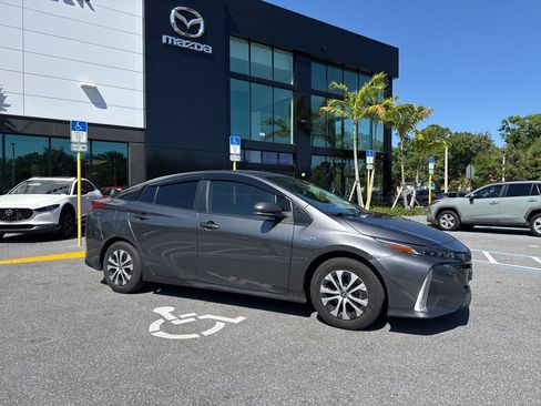 Used 2021 Toyota Prius Prime XLE w/ Carpet Mat Package (TMS) image 2
