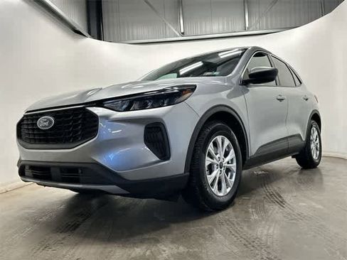 Used 2023 Ford Escape Active image 27