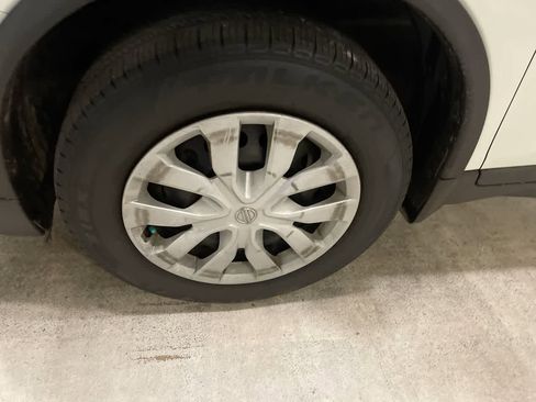 Used 2017 Nissan Rogue S w/ S Appearance Package image 10