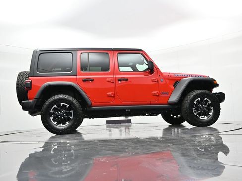Used 2025 Jeep Wrangler Unlimited Rubicon 4xe w/ Safety Group AWD/4WD image 27