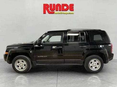 Used 2015 Jeep Patriot Sport AWD/4WD image 2
