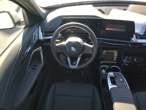 Used 2025 BMW X1 xDrive28i w/ Convenience Package image 14