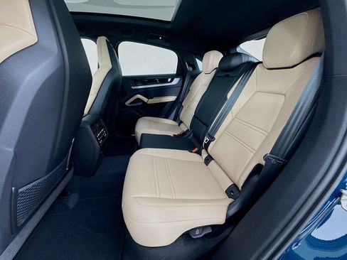 New 2026 Porsche Cayenne Coupe AWD/4WD image 25