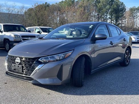 Used 2024 Nissan Sentra SV image 7