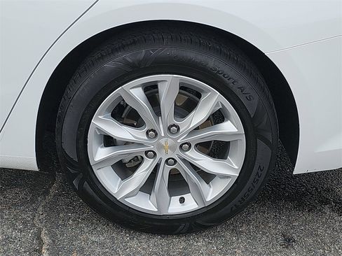 Used 2023 Chevrolet Malibu LT image 33