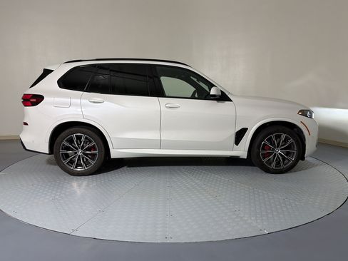 Used 2026 BMW X5 xDrive40i w/ Executive Package AWD/4WD image 8