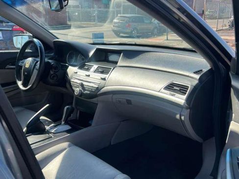 Used 2022 Ford Escape SE image 28