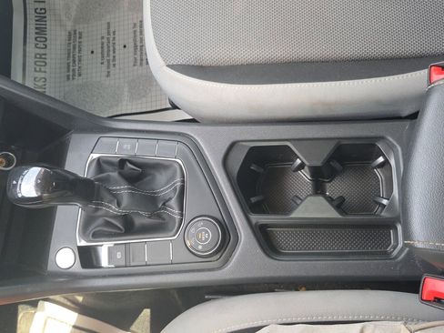 Used 2022 Volkswagen Taos S image 24