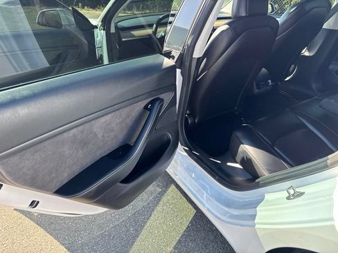 Used 2020 Tesla Model 3 Long Range AWD/4WD image 36