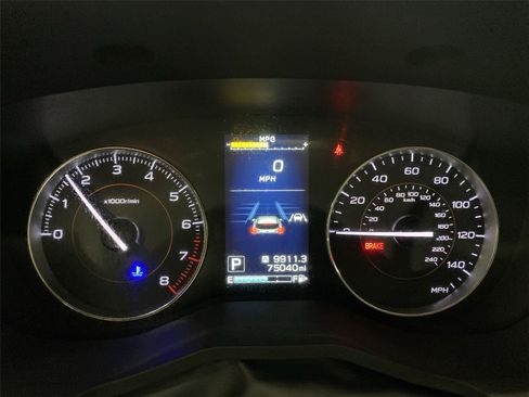 Used 2019 Subaru Crosstrek 2.0i Limited w/ Moonroof Package w/Navigation AWD/4WD image 14