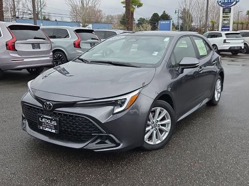 Used 2025 Toyota Corolla SE image 1