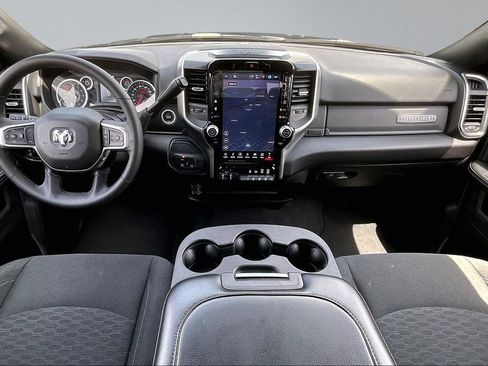 Certified 2025 RAM 2500 Big Horn AWD/4WD image 9