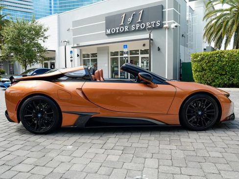 Used 2019 BMW i8 Roadster AWD/4WD image 33