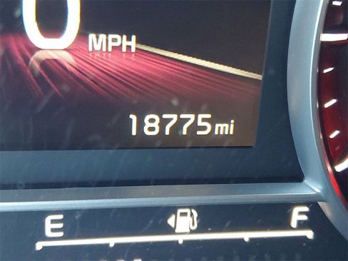 Used 2022 Kia Sorento S w/ Panoramic Sunroof Package image 15