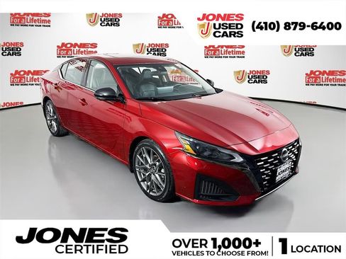 Certified 2023 Nissan Altima 2.0 SR FWD image 1