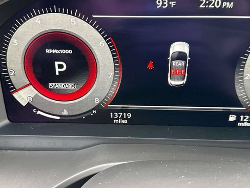 Used 2025 Nissan Rogue SL FWD image 33