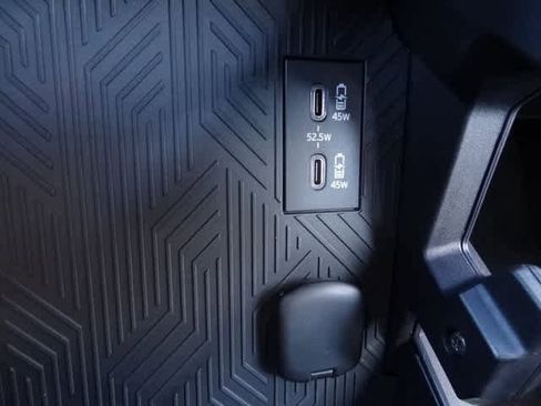 Used 2024 Toyota Tacoma SR image 23