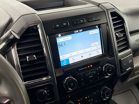 Used 2017 Ford F450 XLT w/ XLT Premium Package image 15