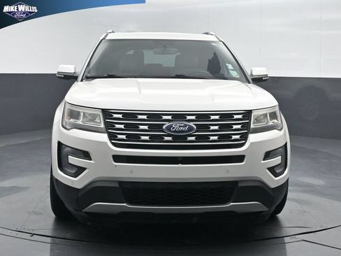 Used 2017 Ford Explorer Limited FWD image 2