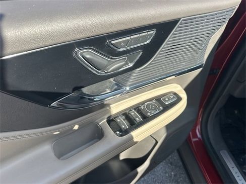 Certified 2020 Lincoln Corsair Standard w/ Premium Package image 18