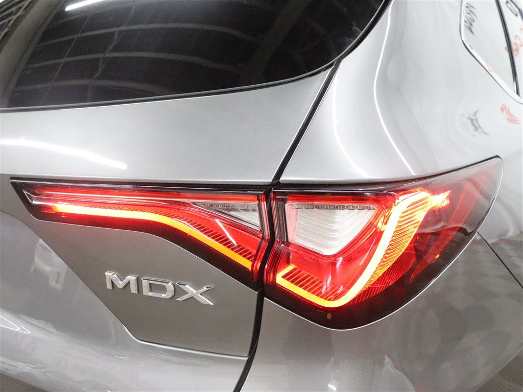 Used 2022 Acura MDX w/ Technology Package AWD/4WD image 11