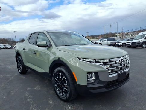 Used 2023 Hyundai Santa Cruz SE AWD/4WD image 7