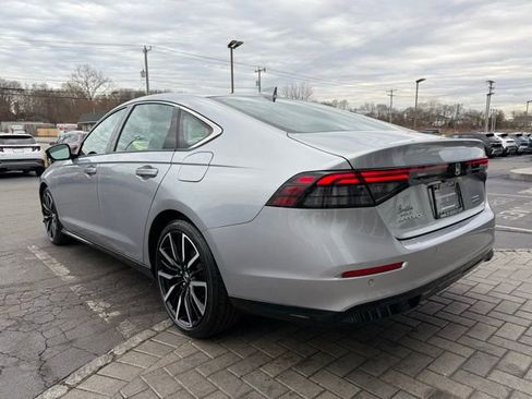 Used 2024 Honda Accord Touring image 8