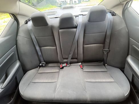 Used 2025 Nissan Altima 2.5 SV FWD image 39