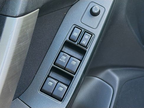 Used 2015 Subaru Forester 2.5i Premium image 21