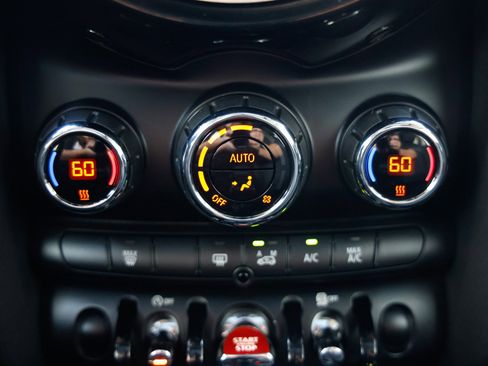 Used 2015 MINI Cooper 2-Door Hardtop image 37