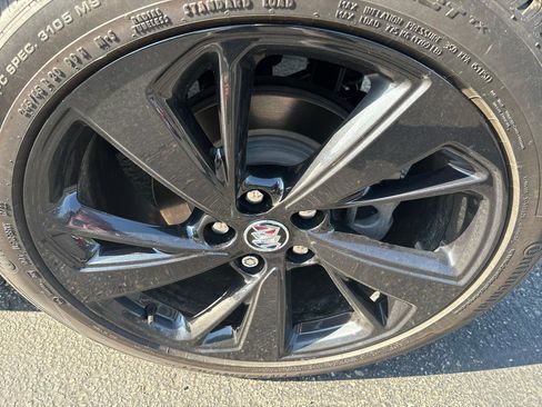 Used 2022 Buick Envision Preferred AWD/4WD image 5