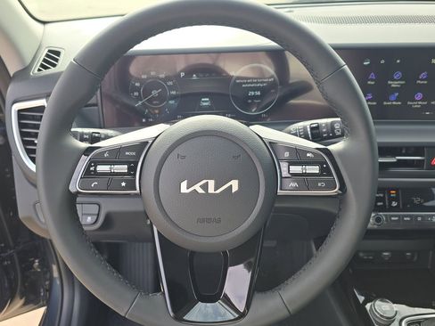 New 2026 Kia Seltos EX image 29