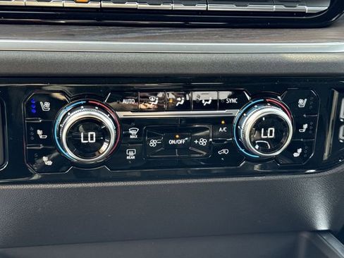 New 2026 GMC Sierra 1500 SLT w/ SLT Premium Package image 19