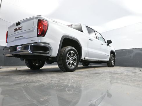Used 2025 GMC Sierra 1500 SLT image 38
