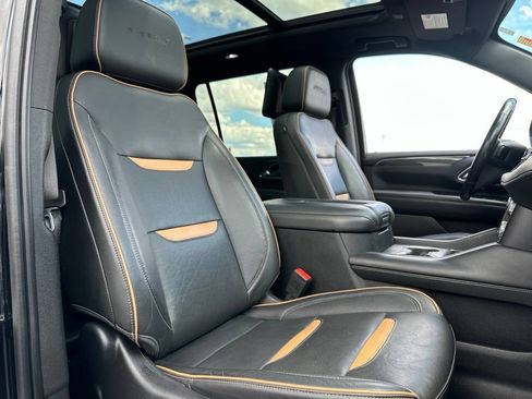 Used 2021 GMC Yukon XL AT4 w/ AT4 Premium Plus Package AWD/4WD image 29
