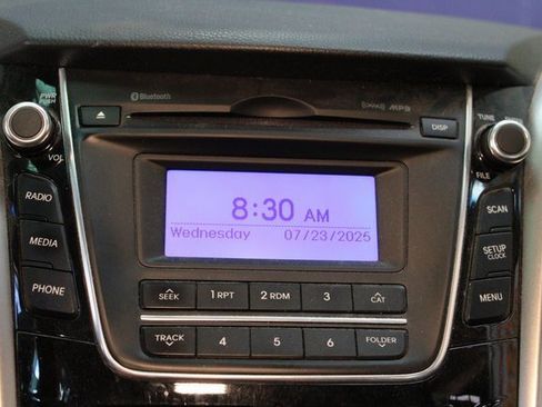 Used 2013 Hyundai Elantra GT w/ Style Pkg image 21