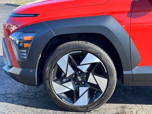 Used 2024 Hyundai Kona Limited image 7