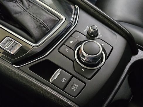 Used 2018 MAZDA CX-5 Touring image 31