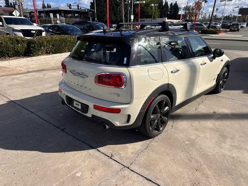 Used 2017 MINI Cooper Clubman S image 5