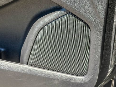 Used 2018 Ford Edge SEL w/ Equipment Group 201A FWD image 45