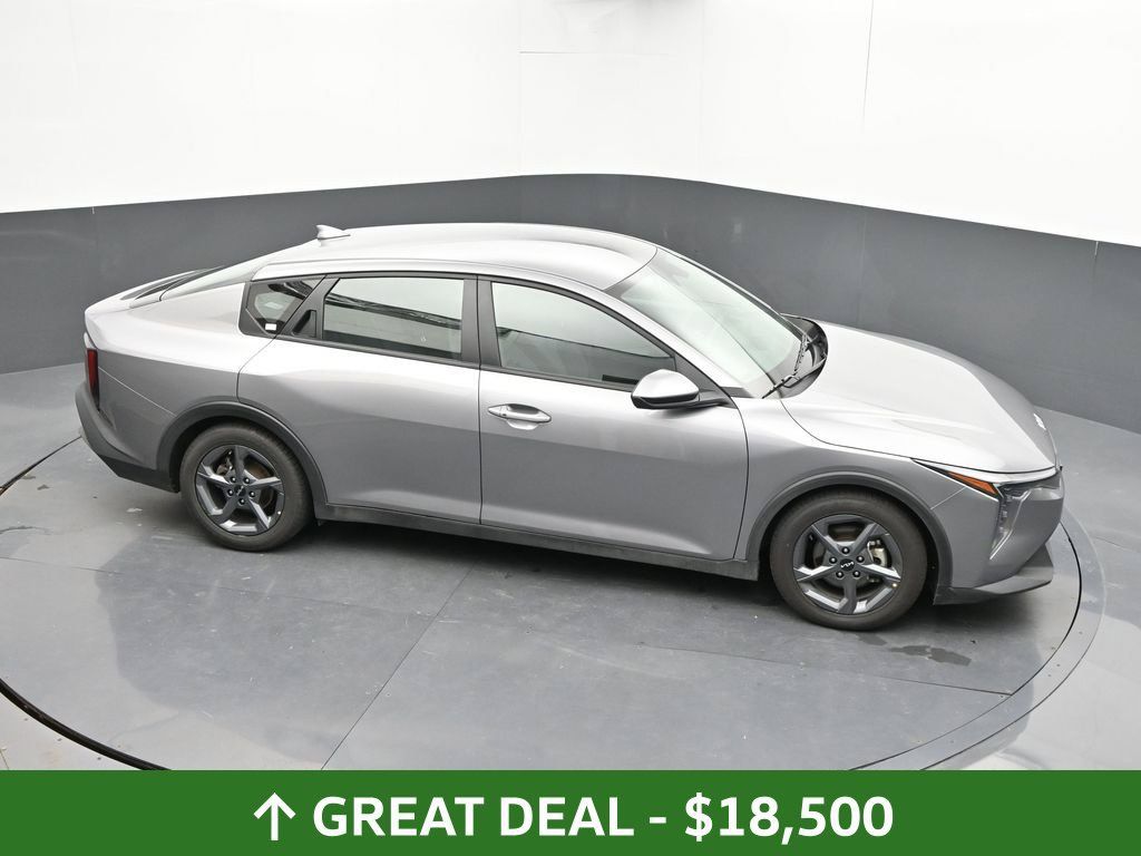 Used 2025 Kia K4 FWD image 29