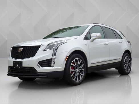 Certified 2023 Cadillac XT5 Sportv w/ Technology Package AWD/4WD image 1