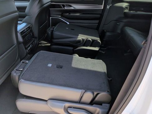 New 2026 Jeep Grand Wagoneer L 2WD w/ Premium Group I image 45