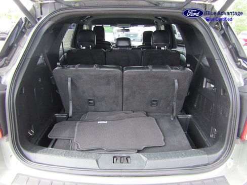 Certified 2020 Ford Explorer XLT w/ Equipment Group 202A AWD/4WD image 30