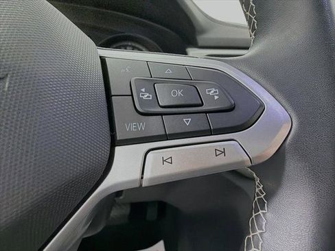 Used 2021 Volkswagen Atlas Cross Sport SE AWD/4WD image 12