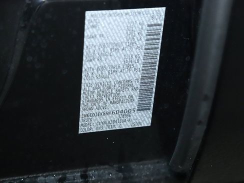 Certified 2025 Nissan Frontier S image 20