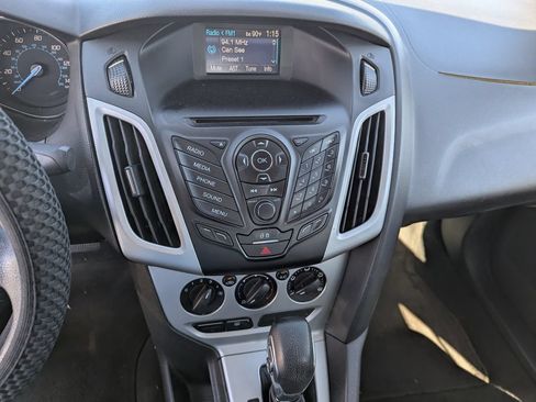 Used 2013 Ford Focus SE FWD image 15