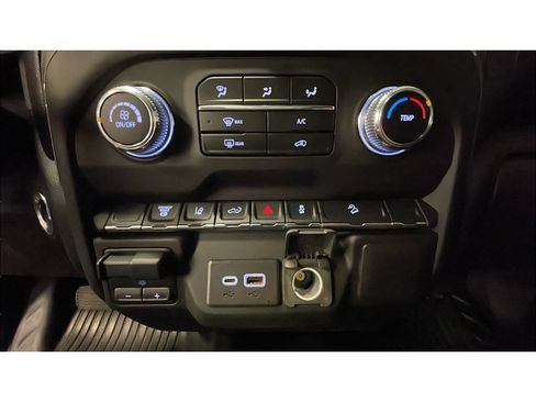 Used 2024 GMC Sierra 3500 Pro AWD/4WD image 14