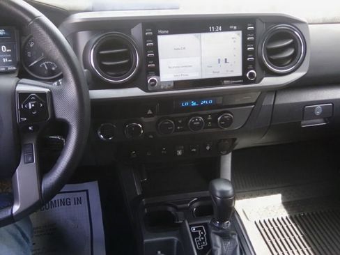 Used 2023 Toyota Tacoma TRD Off-Road w/ Technology Package image 11