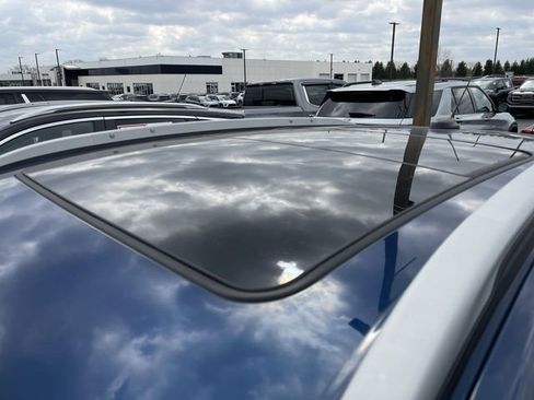 Used 2020 Buick Encore GX Select w/ Experience Buick Package image 3